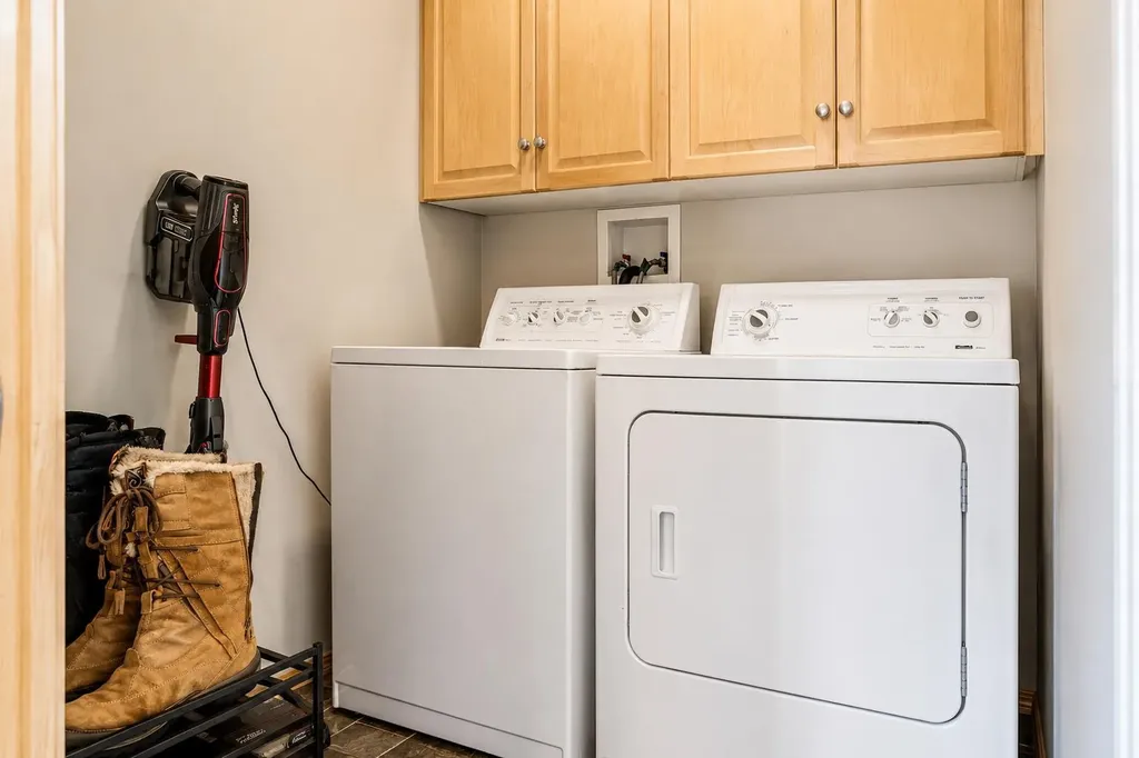 91 Hunt Crescent NE Medicine Hat AB T1C1Y4