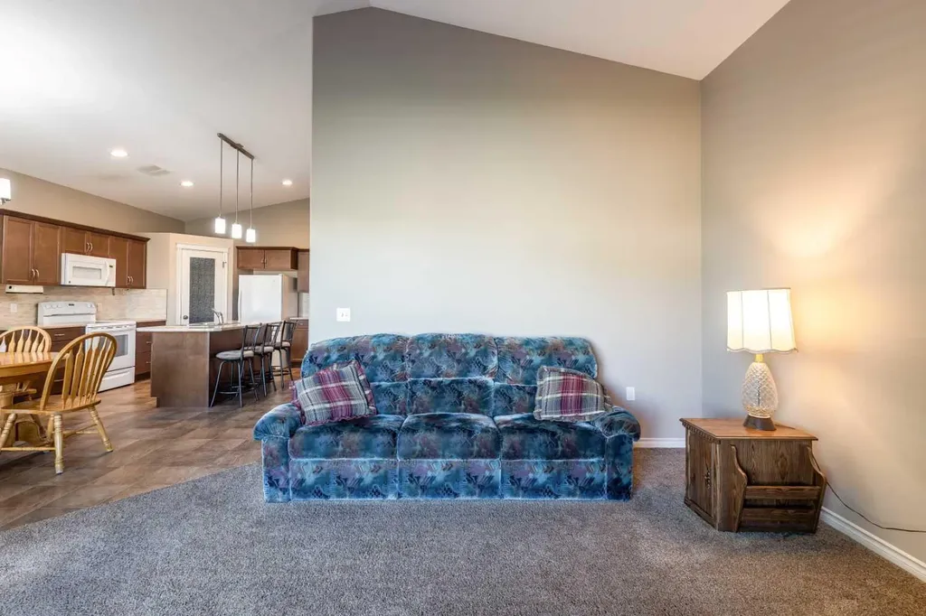 16 Wheatland Drive SE Medicine Hat AB T1B 0M7