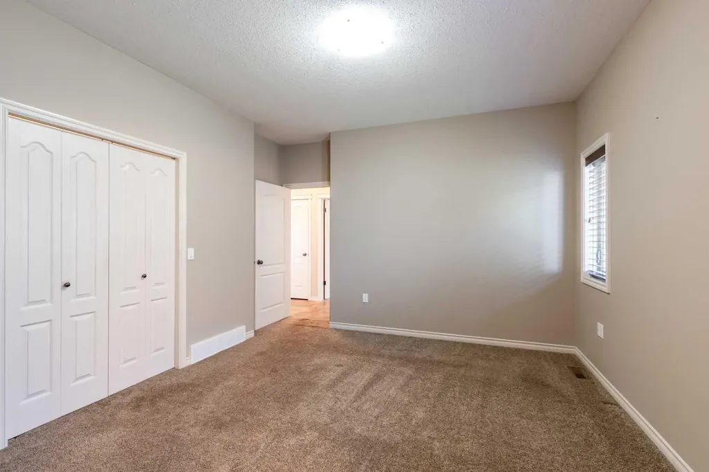 16 Wheatland Drive SE Medicine Hat AB T1B 0M7