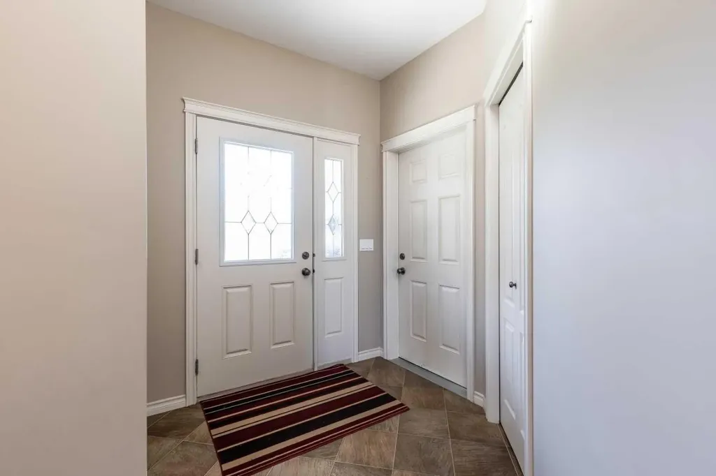 16 Wheatland Drive SE Medicine Hat AB T1B 0M7
