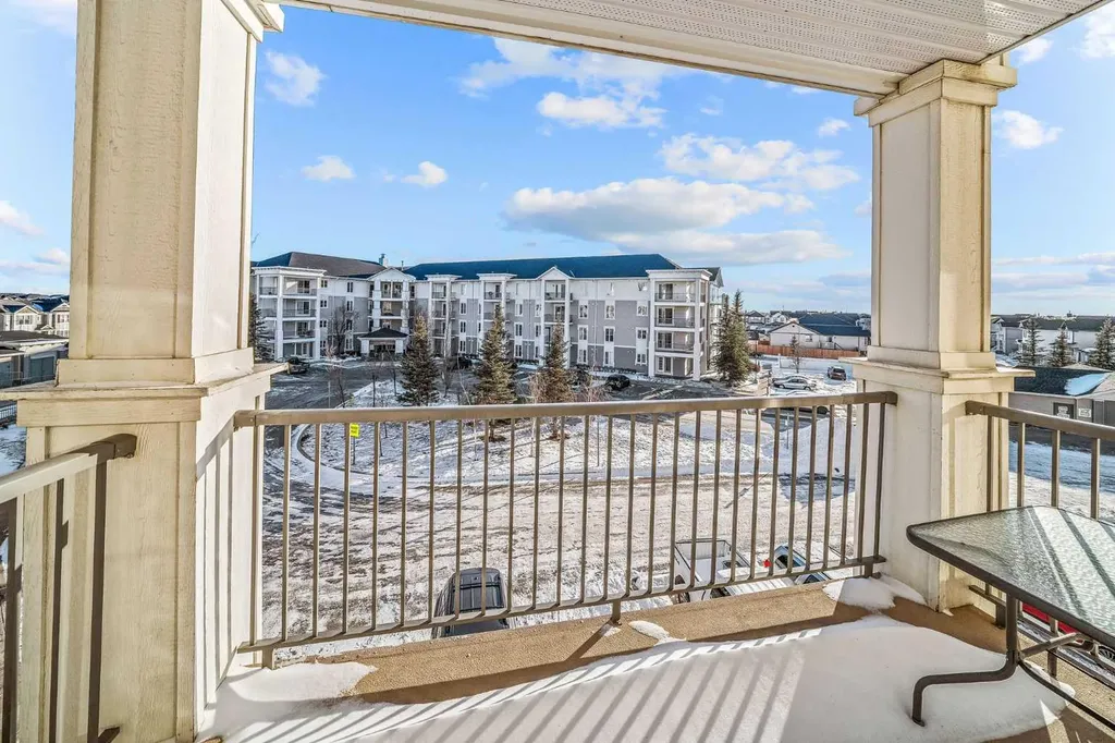 333 Taravista Drive NE Calgary AB T3J0H3