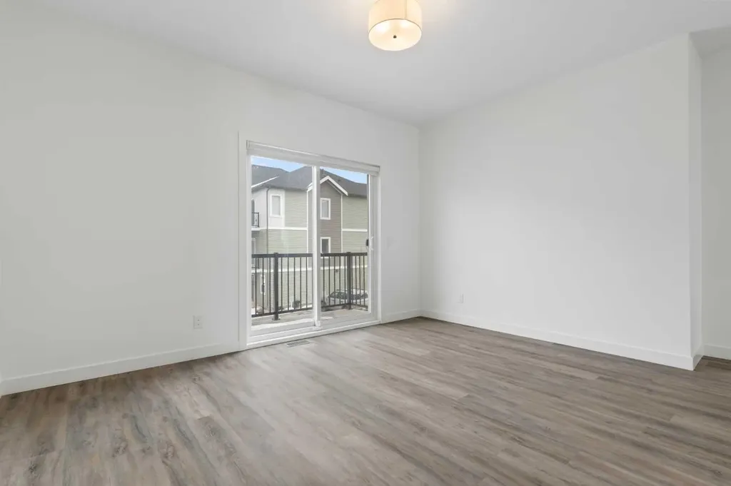 24 Rivercrest Drive Cochrane AB T4C 2C8