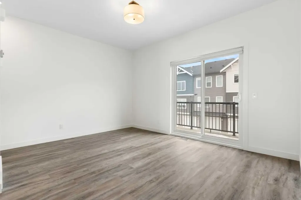 24 Rivercrest Drive Cochrane AB T4C 2C8