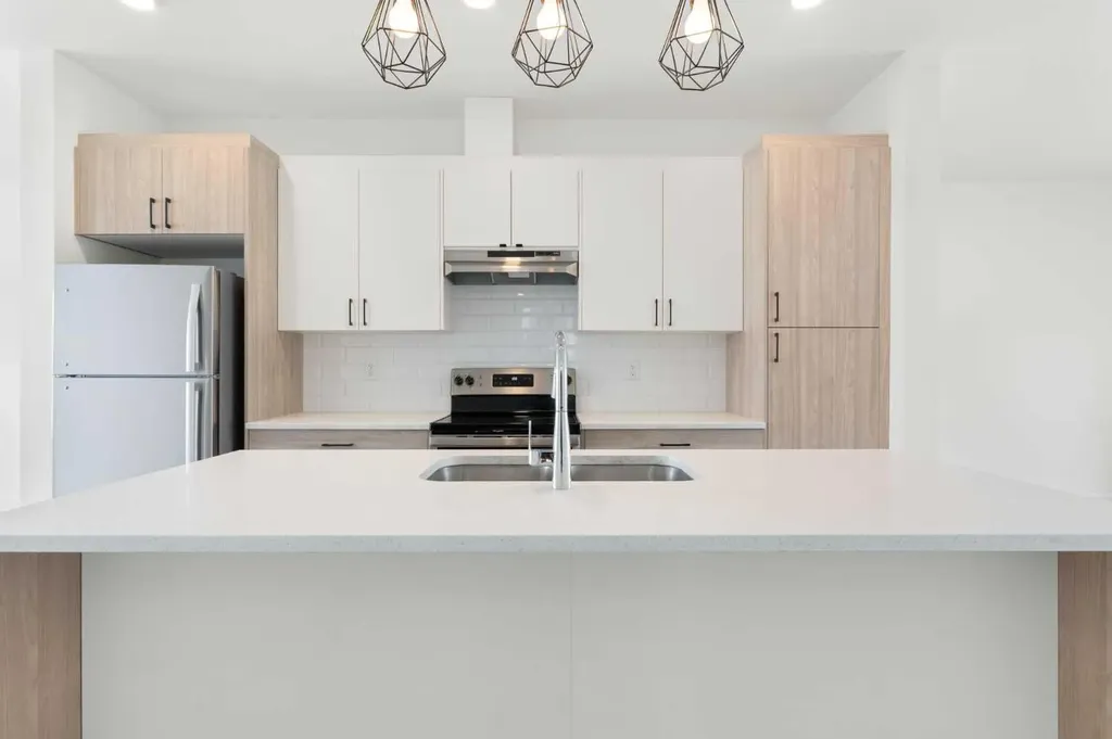 24 Rivercrest Drive Cochrane AB T4C 2C8