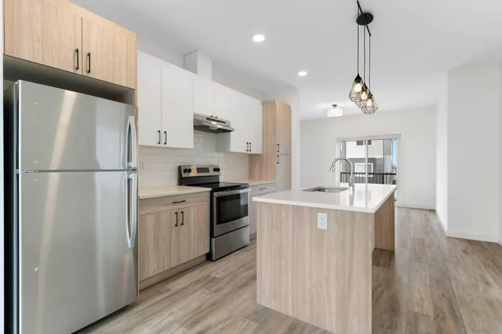 24 Rivercrest Drive Cochrane AB T4C 2C8
