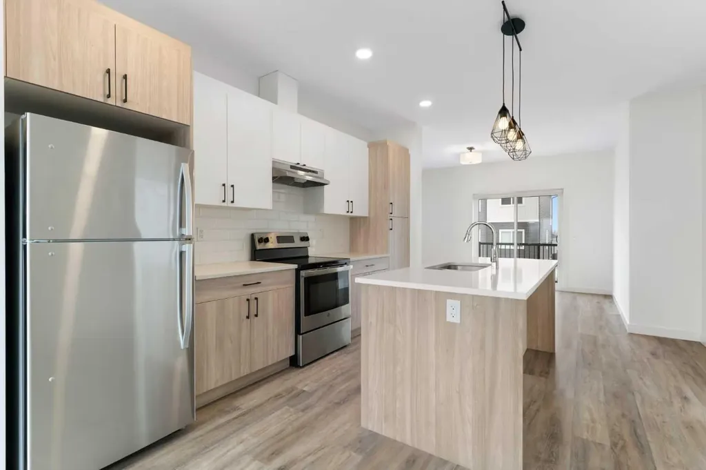 24 Rivercrest Drive Cochrane AB T4C 2C8