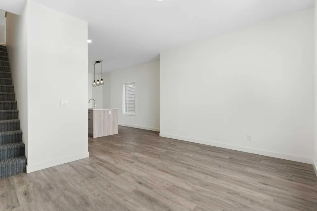 24 Rivercrest Drive Cochrane AB T4C 2C8