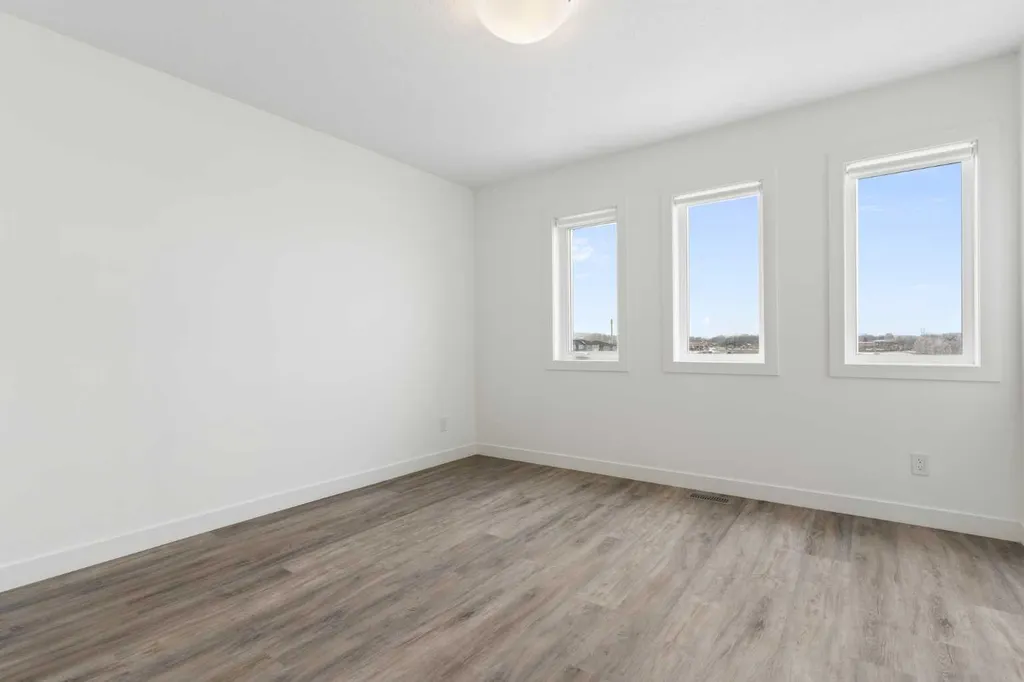 24 Rivercrest Drive Cochrane AB T4C 2C8