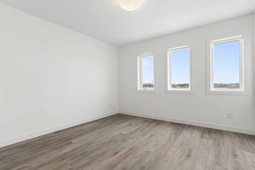 24 Rivercrest Drive Cochrane AB T4C 2C8