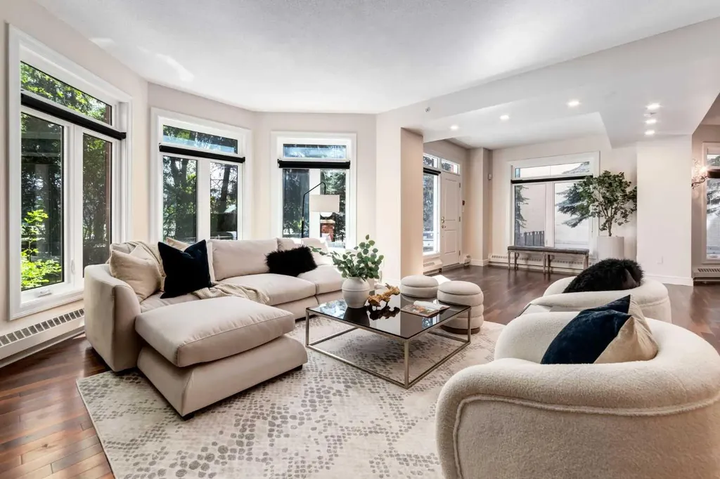 400 Eau Claire Avenue SW Calgary AB T2P 4X2