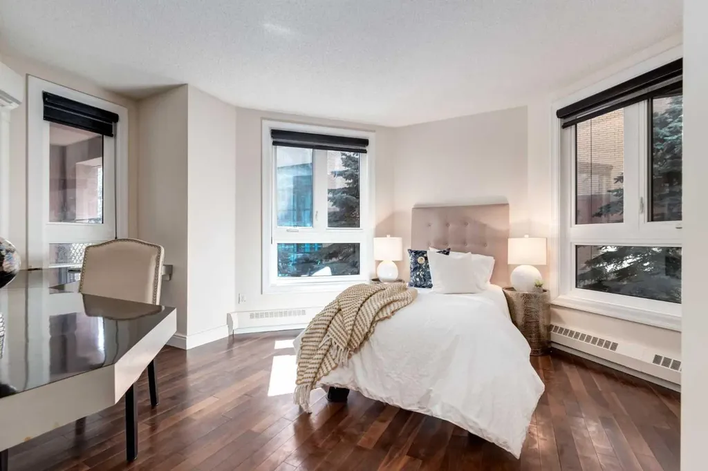 400 Eau Claire Avenue SW Calgary AB T2P 4X2