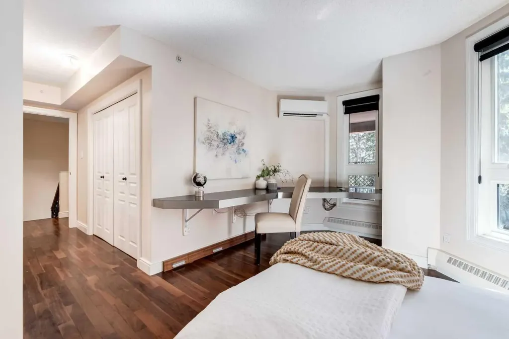 400 Eau Claire Avenue SW Calgary AB T2P 4X2