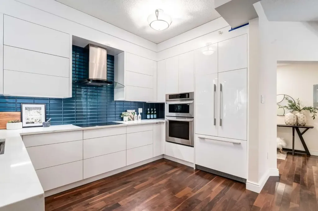 400 Eau Claire Avenue SW Calgary AB T2P 4X2