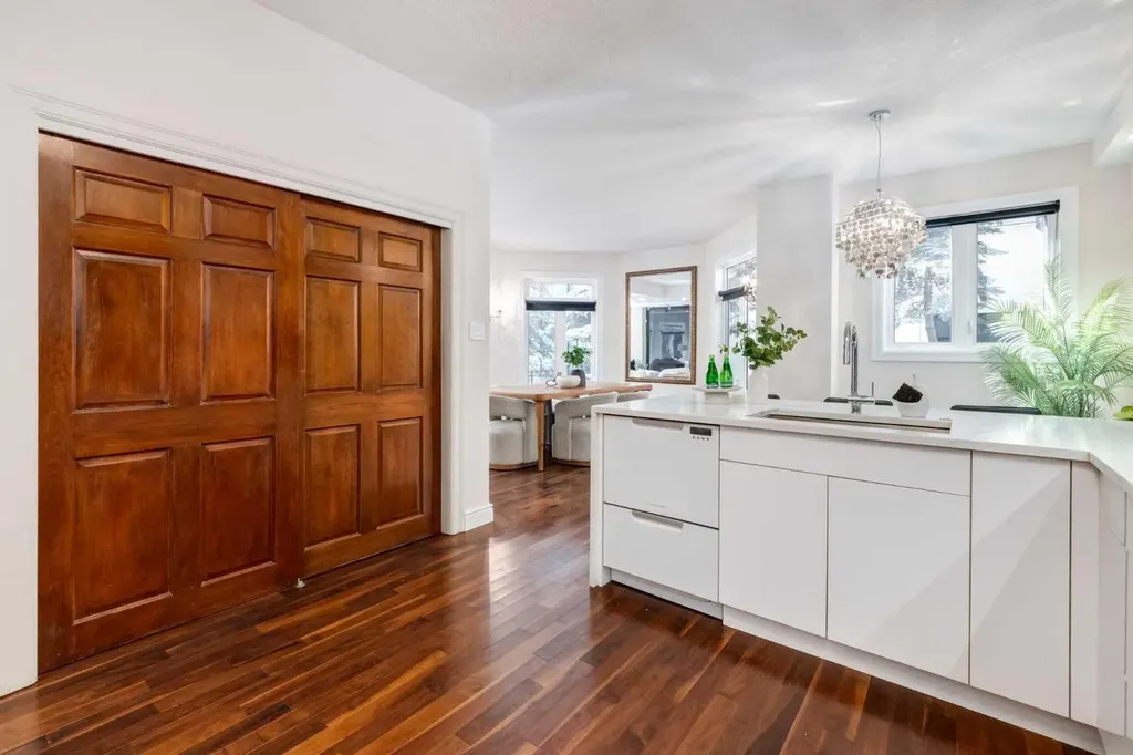 400 Eau Claire Avenue SW Calgary AB T2P 4X2