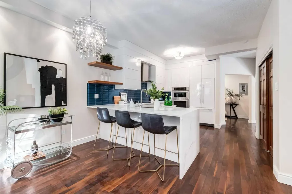 400 Eau Claire Avenue SW Calgary AB T2P 4X2