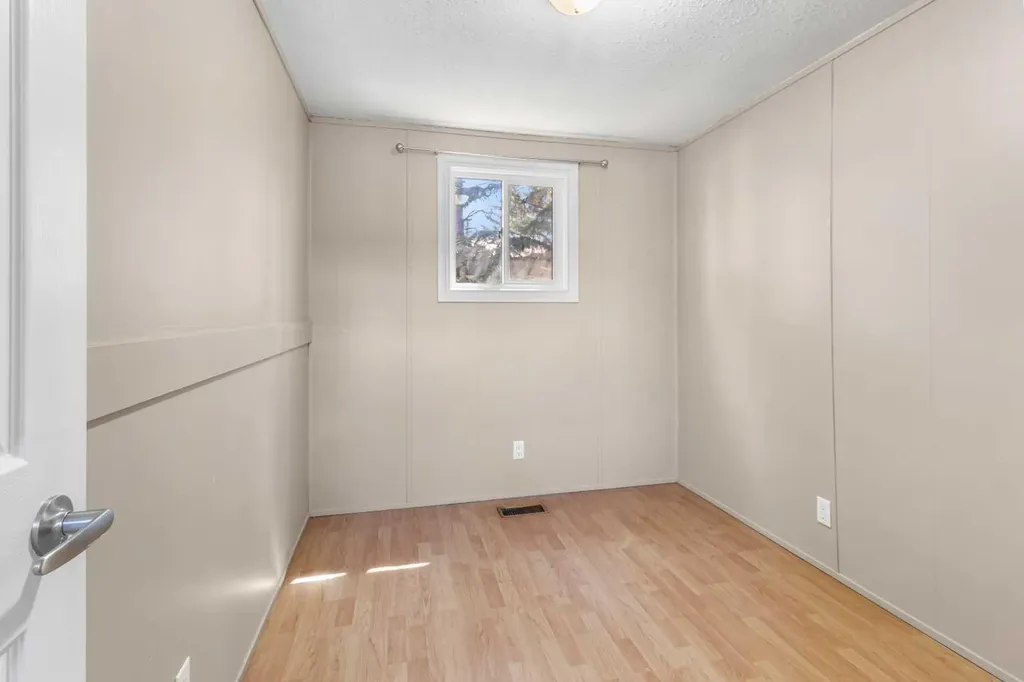 5344 76 Street Red Deer AB T4P 2A6