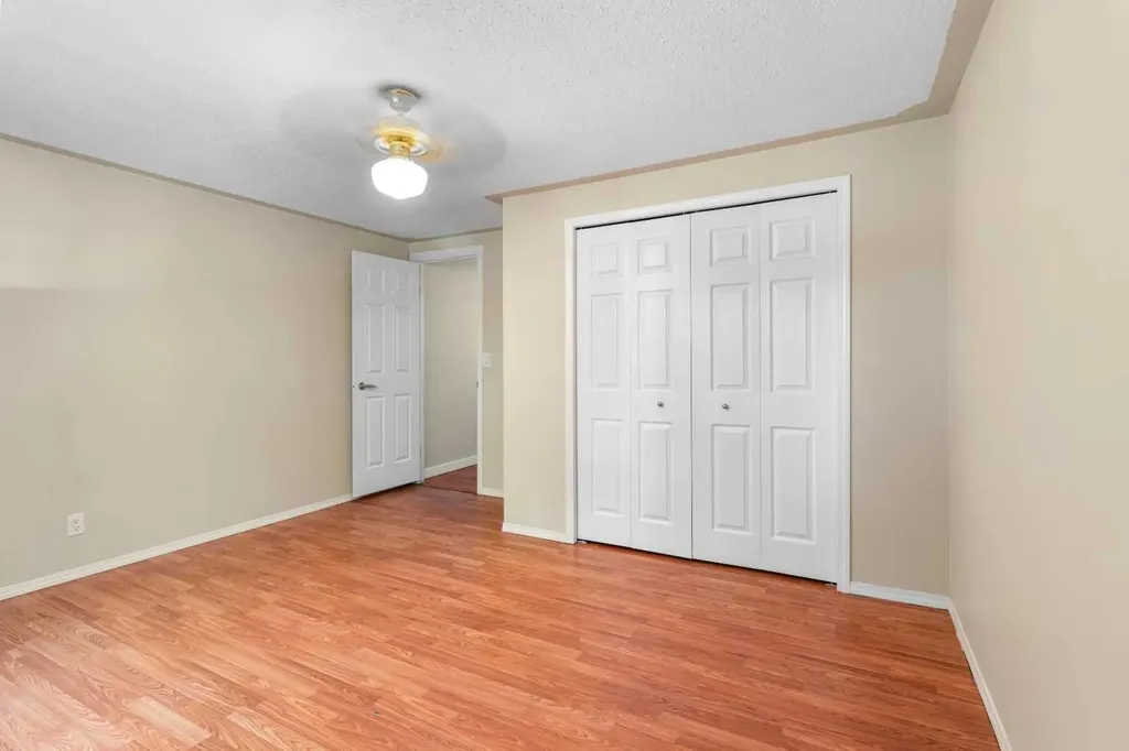 5344 76 Street Red Deer AB T4P 2A6