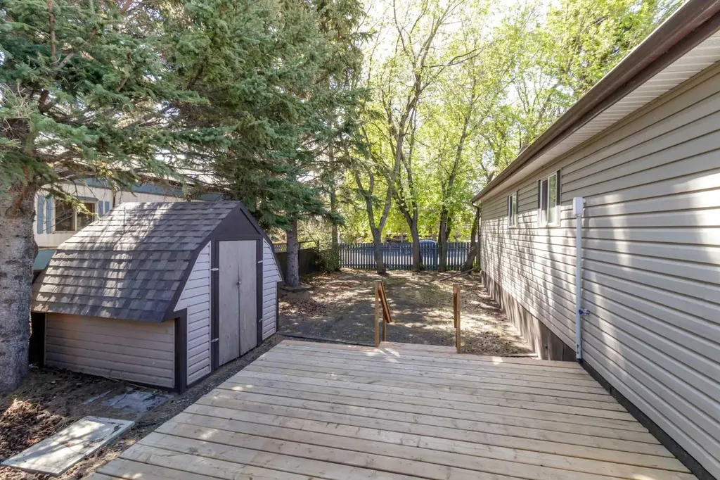 5344 76 Street Red Deer AB T4P 2A6