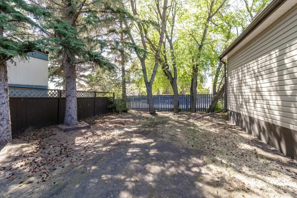 5344 76 Street Red Deer AB T4P 2A6