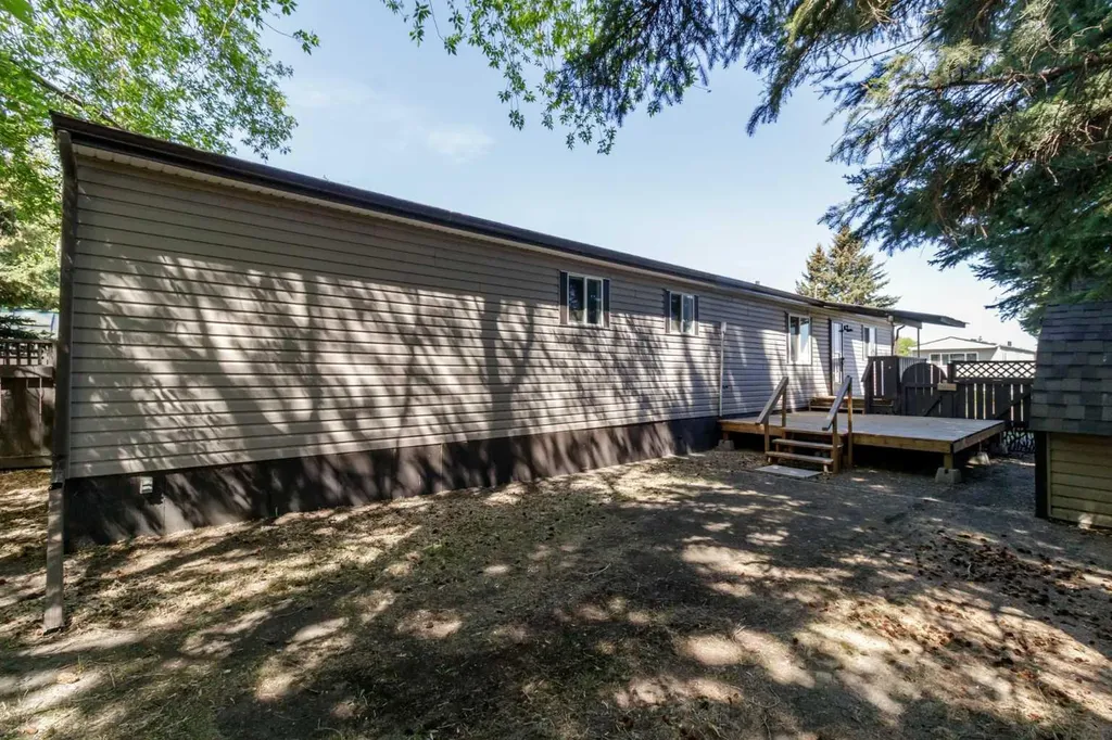 5344 76 Street Red Deer AB T4P 2A6