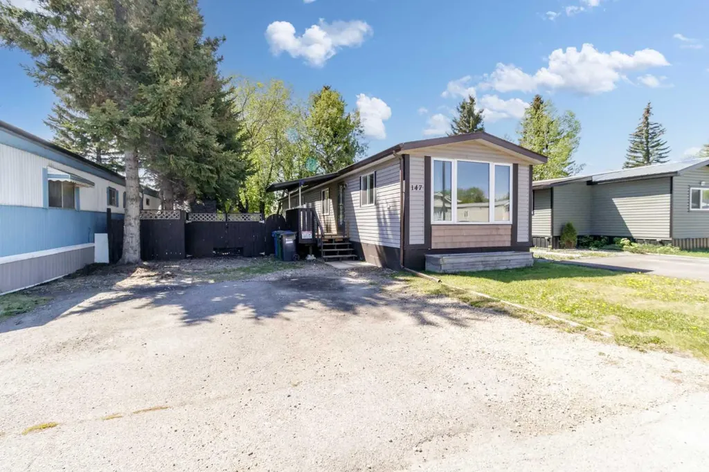 5344 76 Street Red Deer AB T4P 2A6
