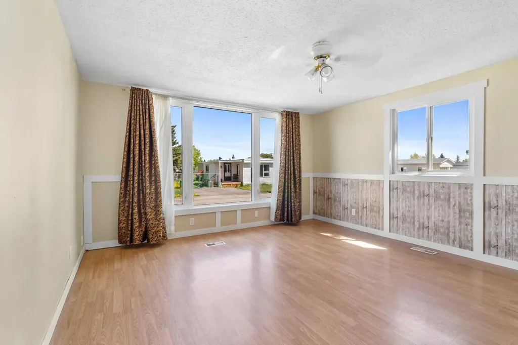 5344 76 Street Red Deer AB T4P 2A6