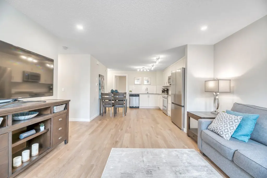 314 Cranbrook Square SE Calgary AB T3M 3E3