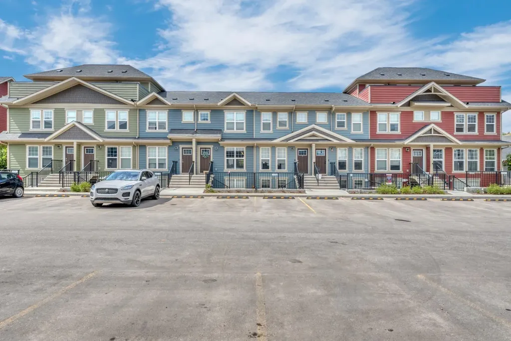 314 Cranbrook Square SE Calgary AB T3M 3E3