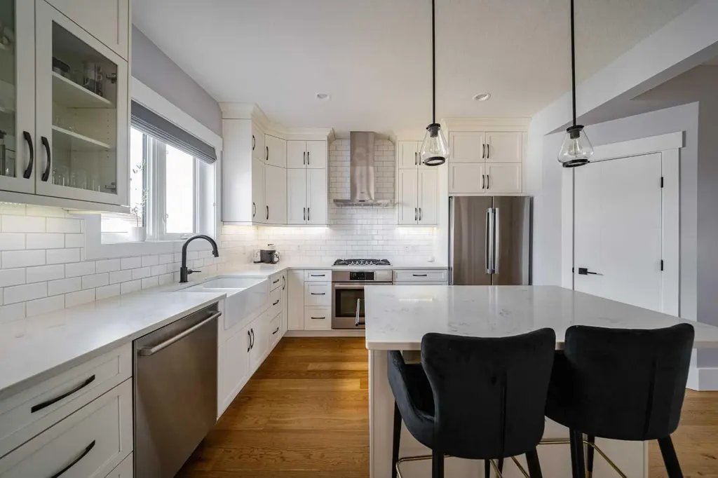 220 Warren Way Fort Mcmurray AB T9H 5H9