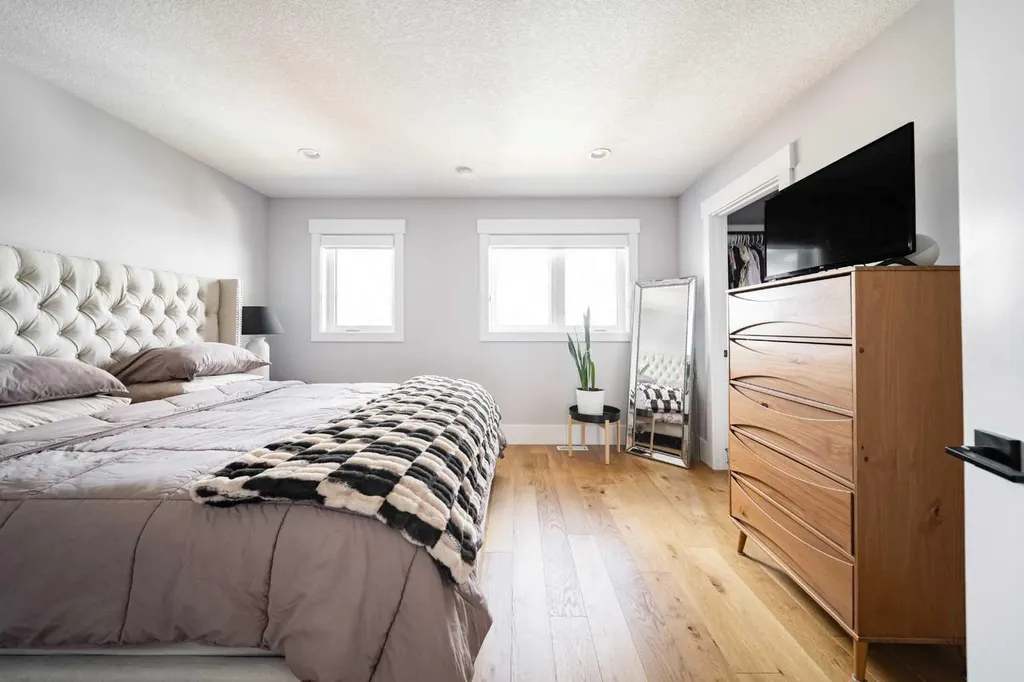 220 Warren Way Fort Mcmurray AB T9H 5H9