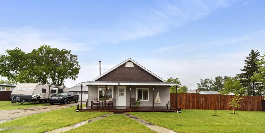 1014 Main Street Ohaton AB T0B3P0