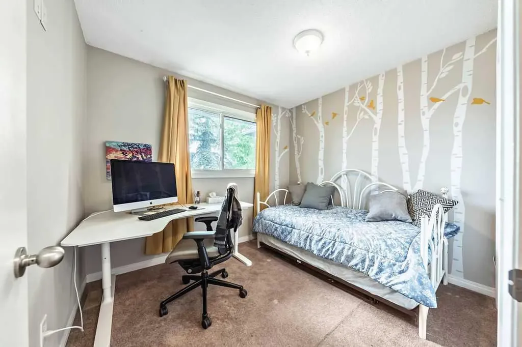 6630 Bowwood Drive NW Calgary AB T3B 2G9