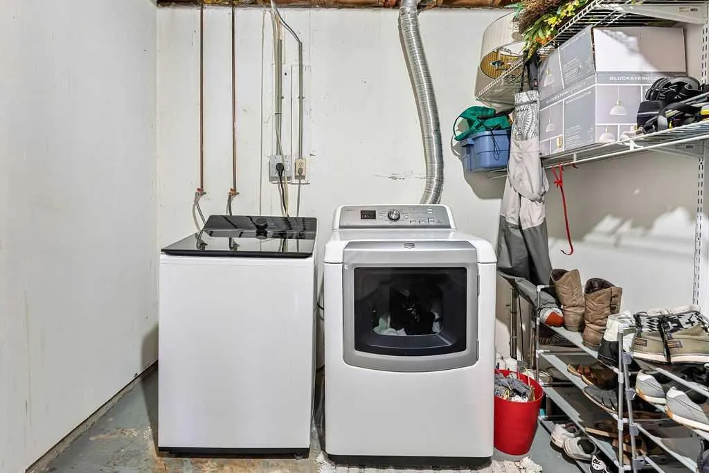 6630 Bowwood Drive NW Calgary AB T3B 2G9