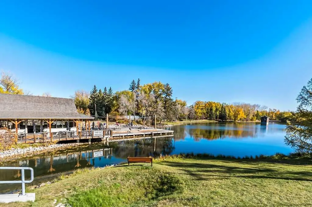 6630 Bowwood Drive NW Calgary AB T3B 2G9