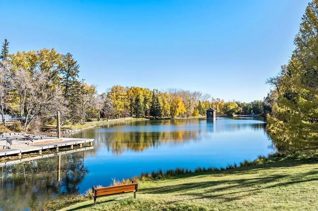 6630 Bowwood Drive NW Calgary AB T3B 2G9