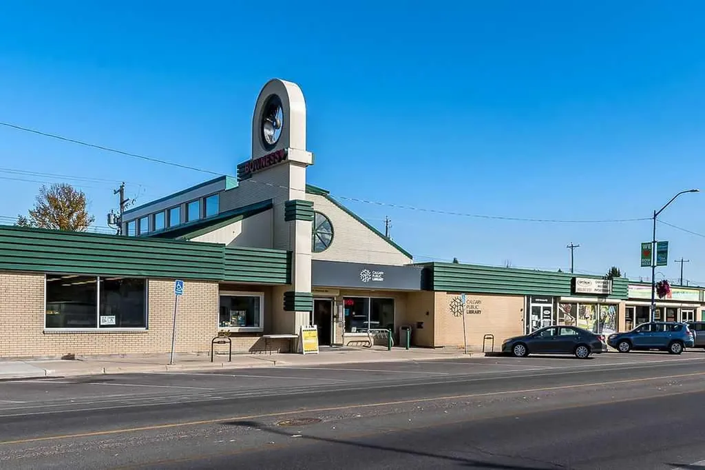 6630 Bowwood Drive NW Calgary AB T3B 2G9
