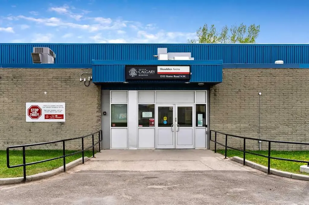 6630 Bowwood Drive NW Calgary AB T3B 2G9