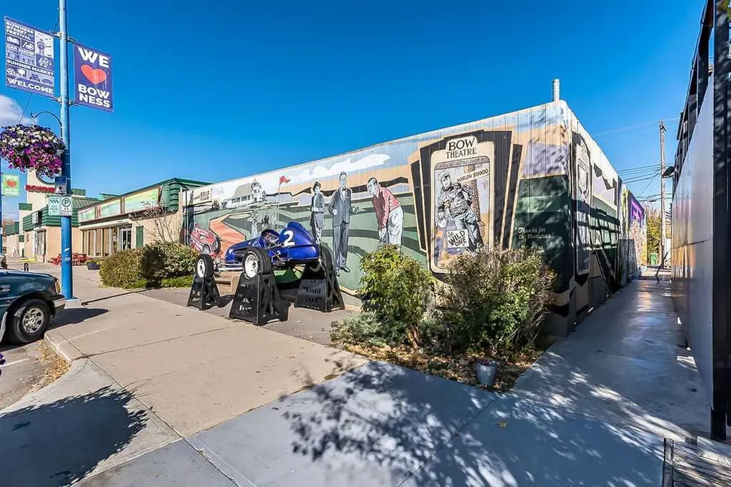 6630 Bowwood Drive NW Calgary AB T3B 2G9