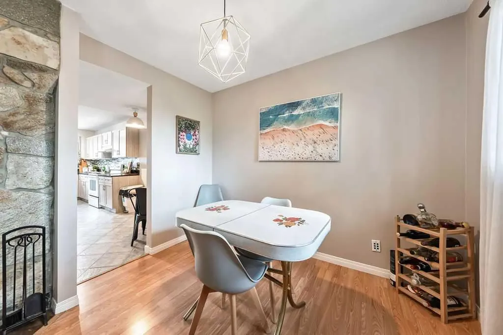 6630 Bowwood Drive NW Calgary AB T3B 2G9