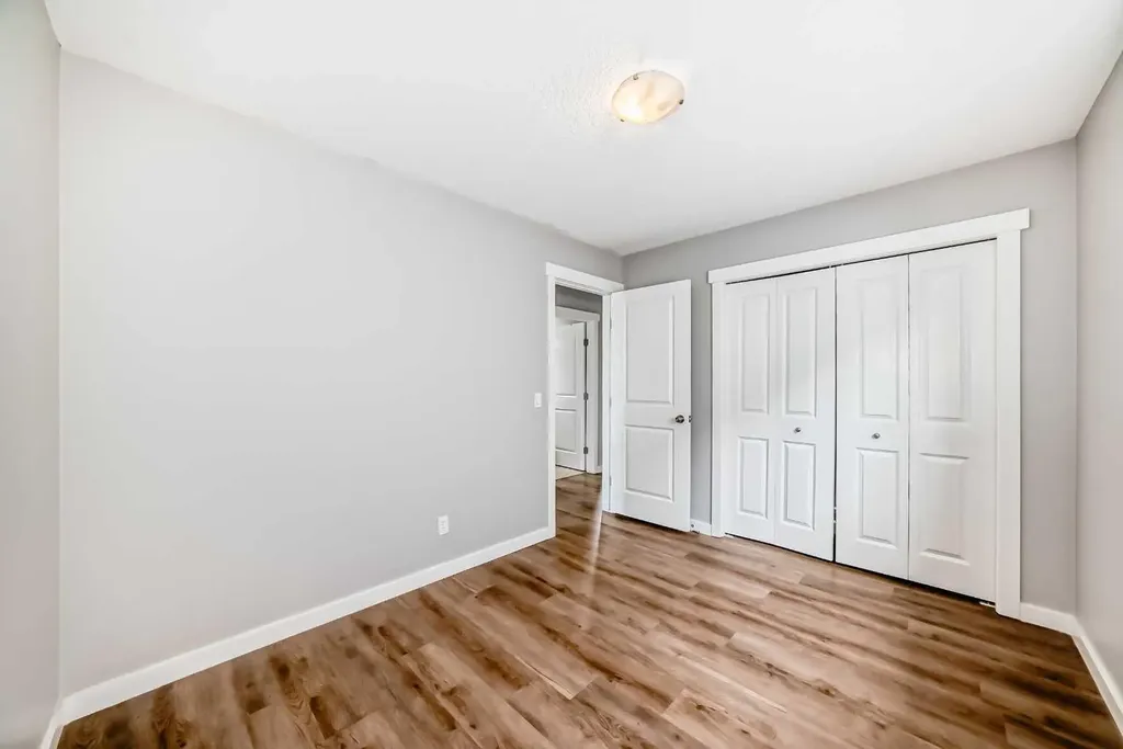 32 Copperleaf Way SE Calgary AB T2Z 0H8