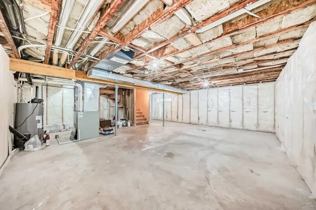 32 Copperleaf Way SE Calgary AB T2Z 0H8