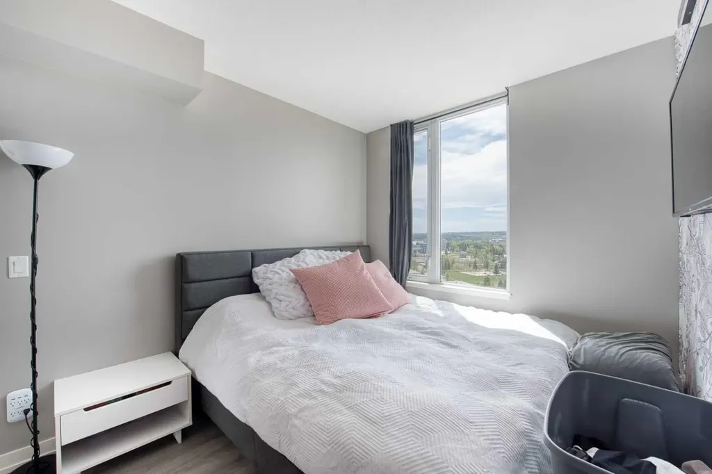 3820 Brentwood Road NW Calgary AB T2L 2L5