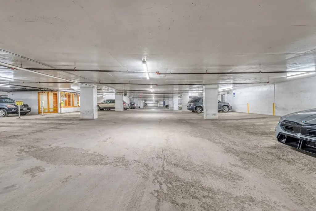 3820 Brentwood Road NW Calgary AB T2L 2L5