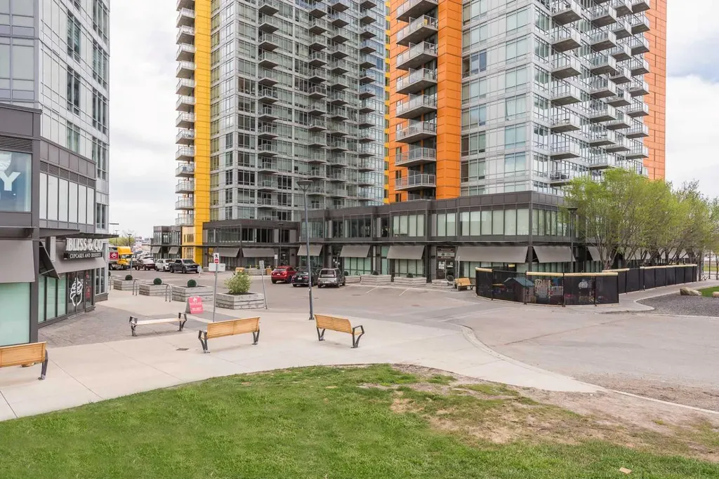 3820 Brentwood Road NW Calgary AB T2L 2L5