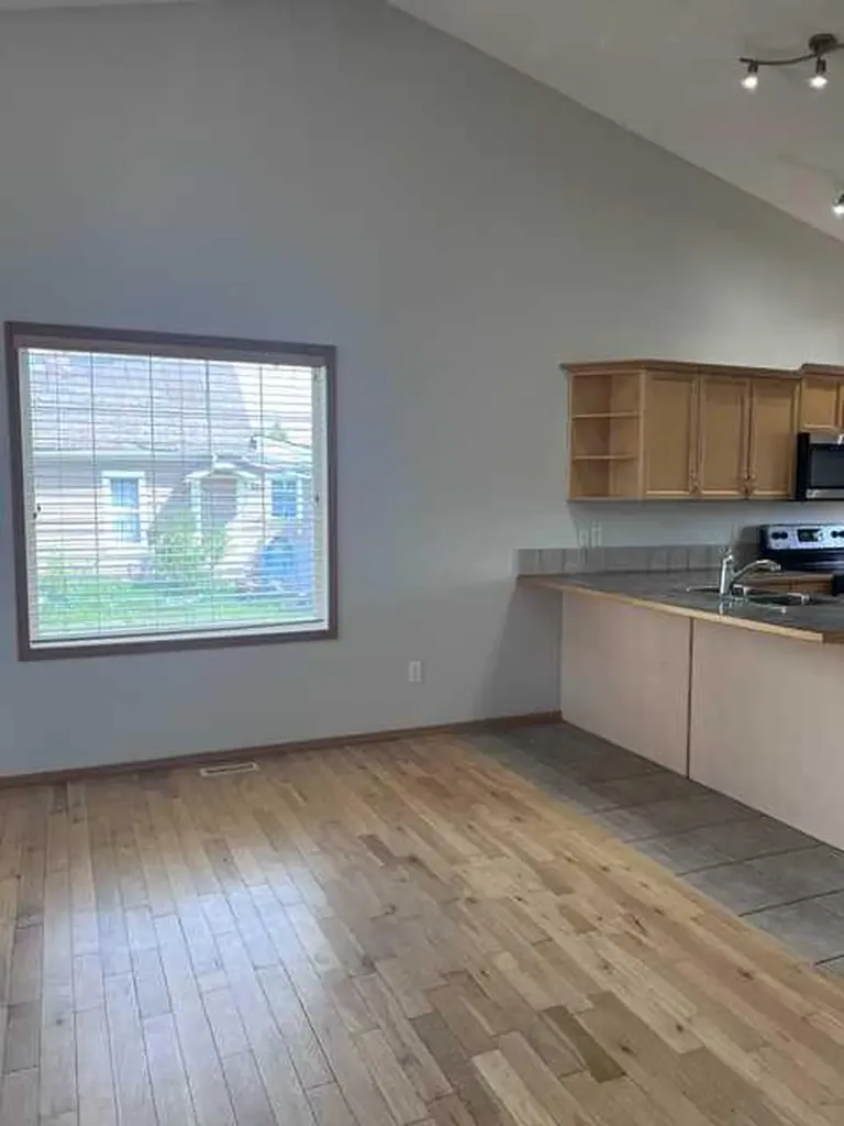 4813 49 Street W Olds AB T4H 1E3