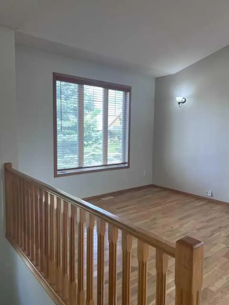 4813 49 Street W Olds AB T4H 1E3