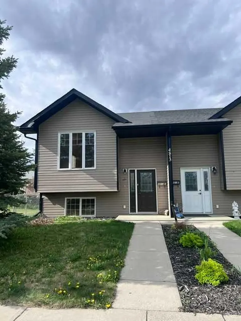4813 49 Street W Olds AB T4H 1E3