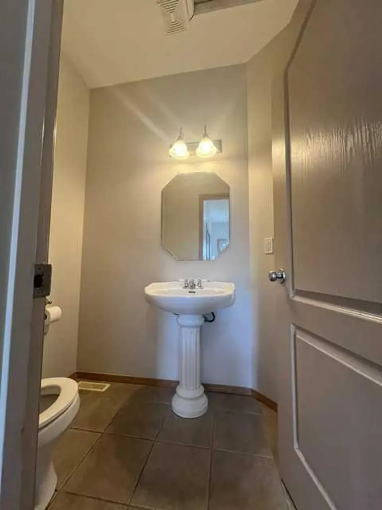 4813 49 Street W Olds AB T4H 1E3