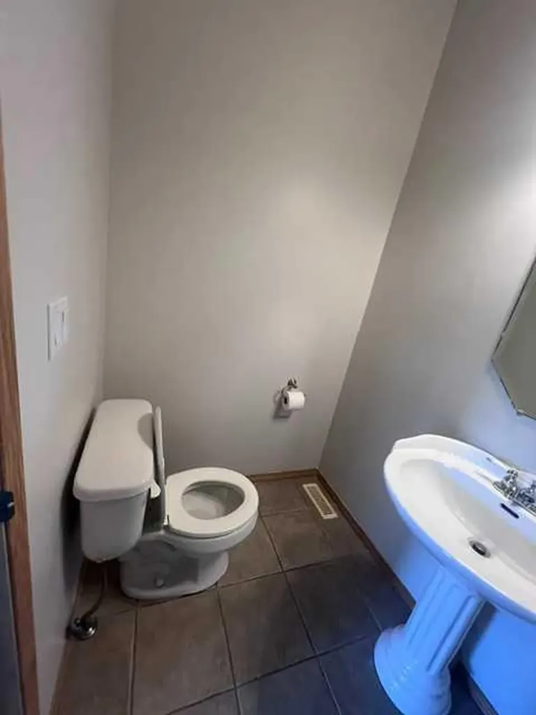 4813 49 Street W Olds AB T4H 1E3