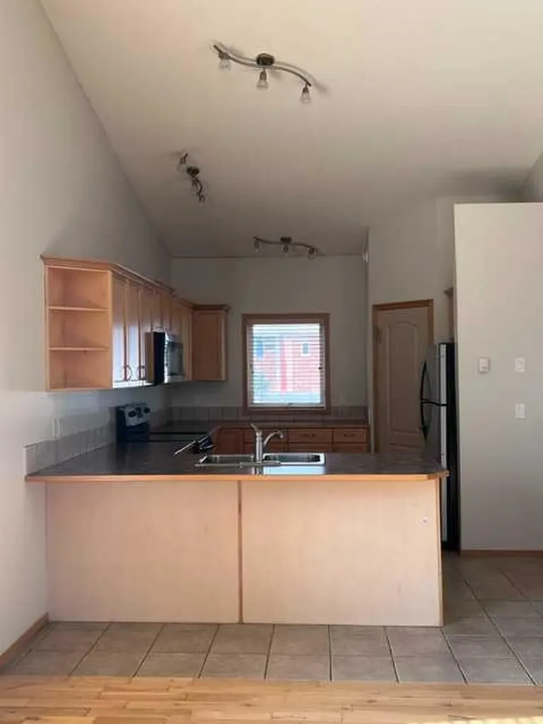 4813 49 Street W Olds AB T4H 1E3